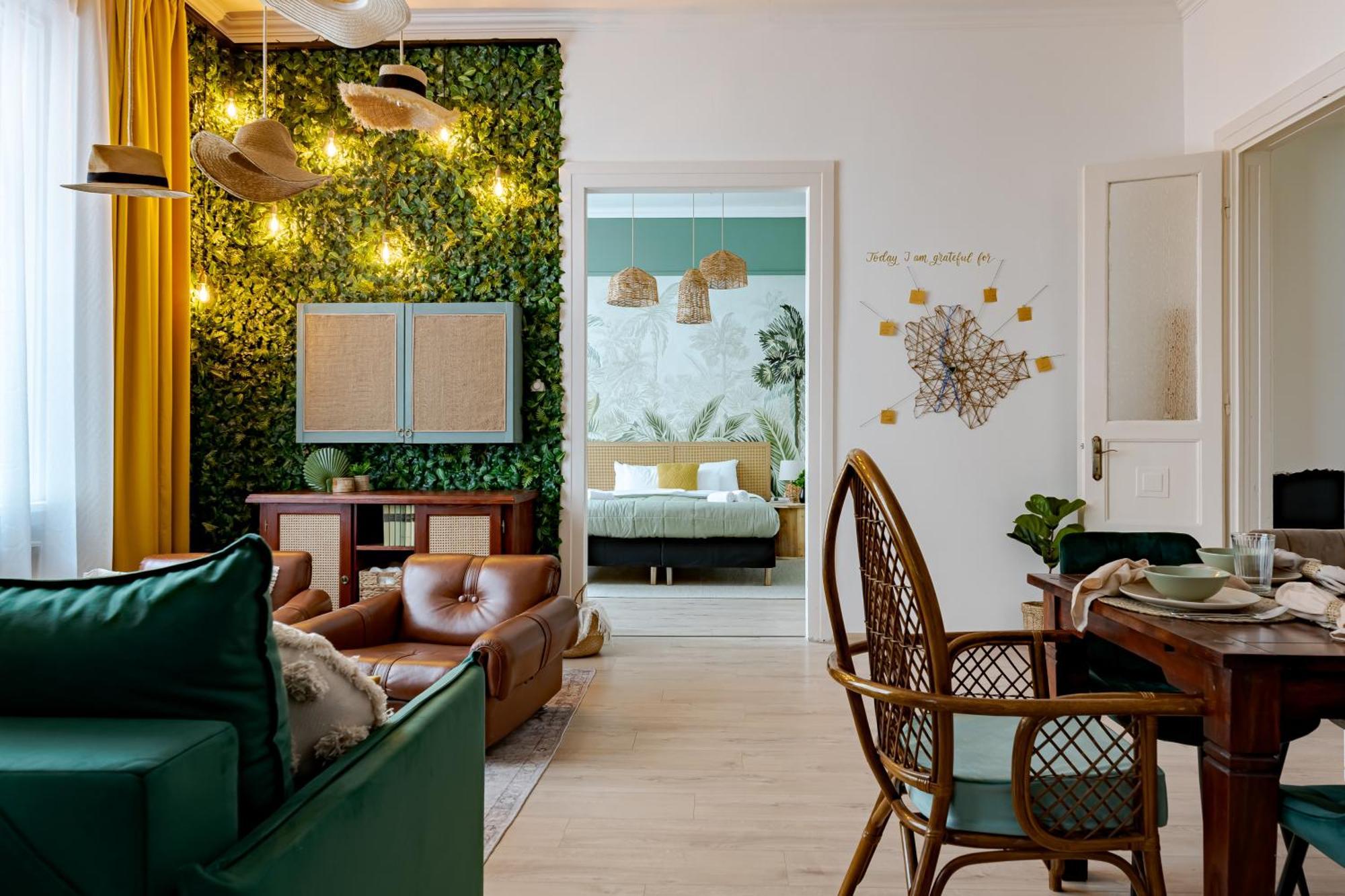 Jungle Aesthetics Downtown Apartman Aircon And Garage Parking Budapest Budapeste Exterior foto